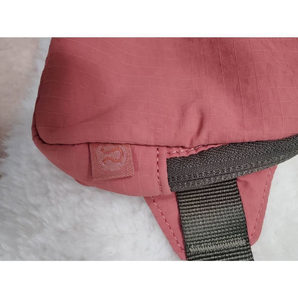 Lululemon Mini Belt Bag, Brier Rose - Picture 3 of 7